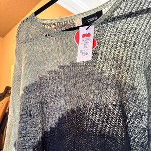 DISTRESSED SWEATER